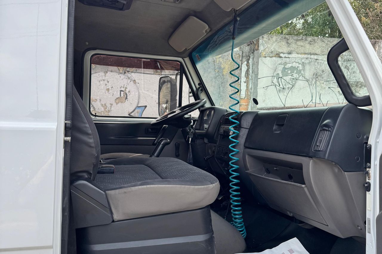 Volkswagen 8 160 - 13/13 5