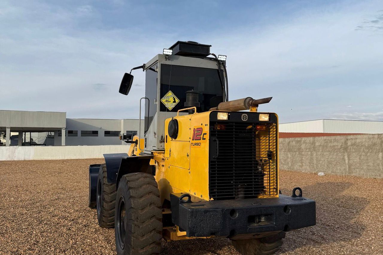 New Holland 12C - 13/13 3