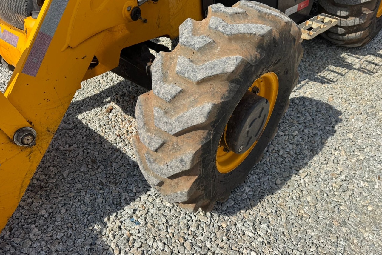 JCB 3CX - 22/22 9