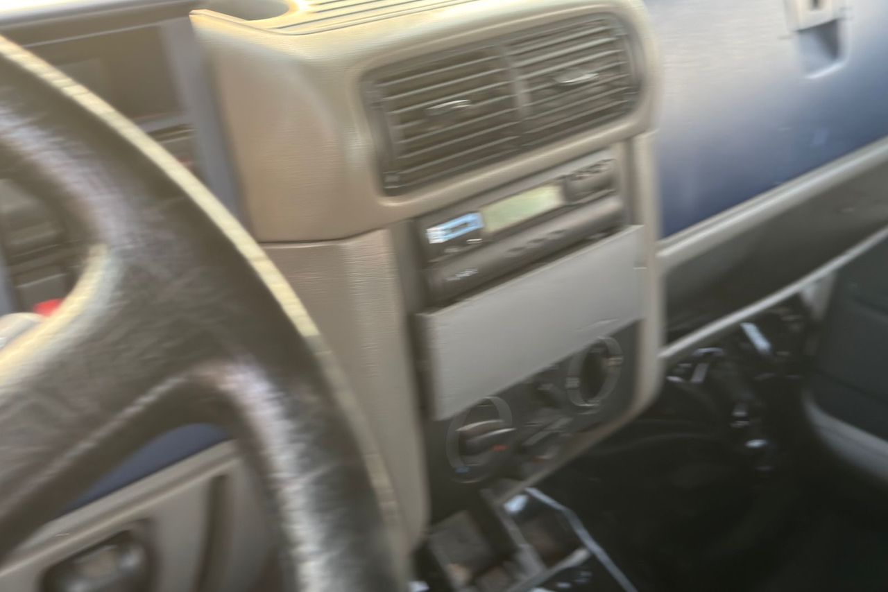 Volkswagen 23 210 - 03/04 12