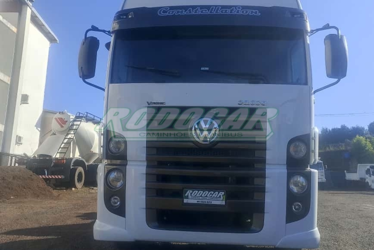 Volkswagen 30-330 Constellation 8x2 - 18/19 3