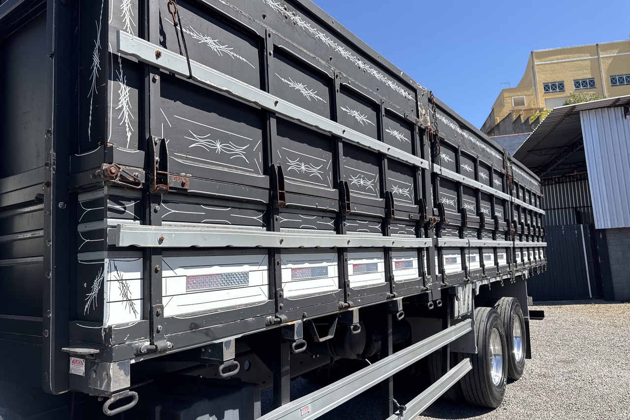 Volkswagen 24-280 E Constellation 6x2 - 22/23 2