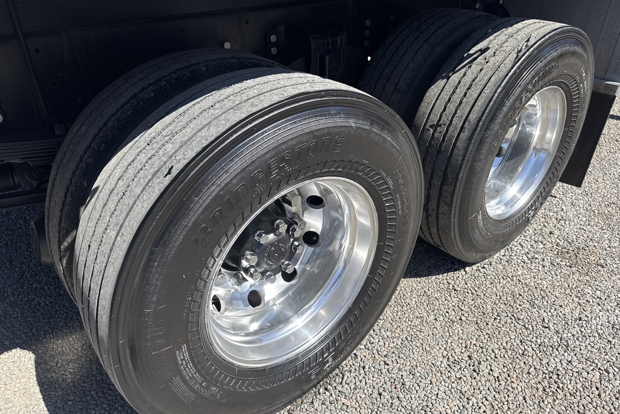 Volkswagen 24-280 E Constellation 6x2 - 22/23 6