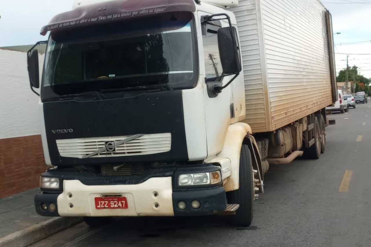 Volvo VM23 240 - 04/04 4