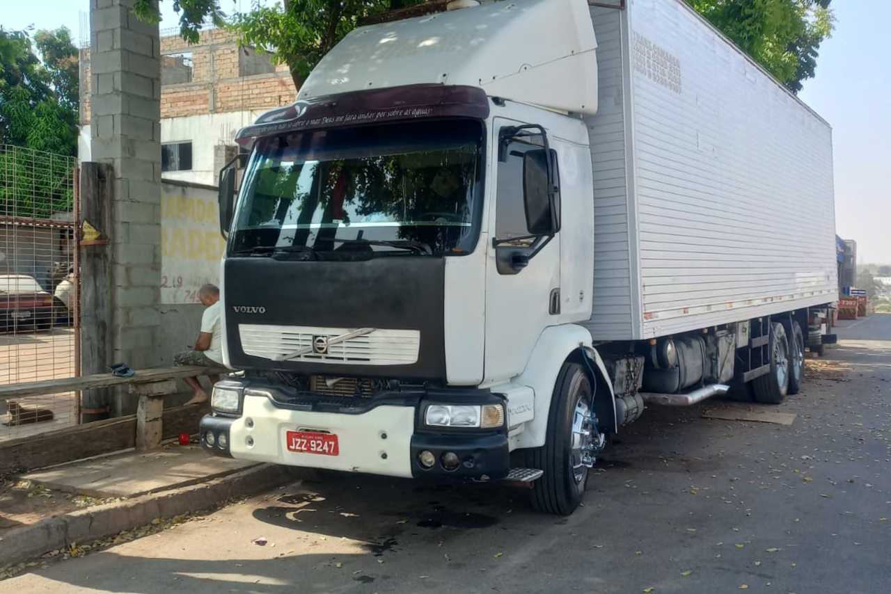 Volvo VM23 240 - 04/04 6