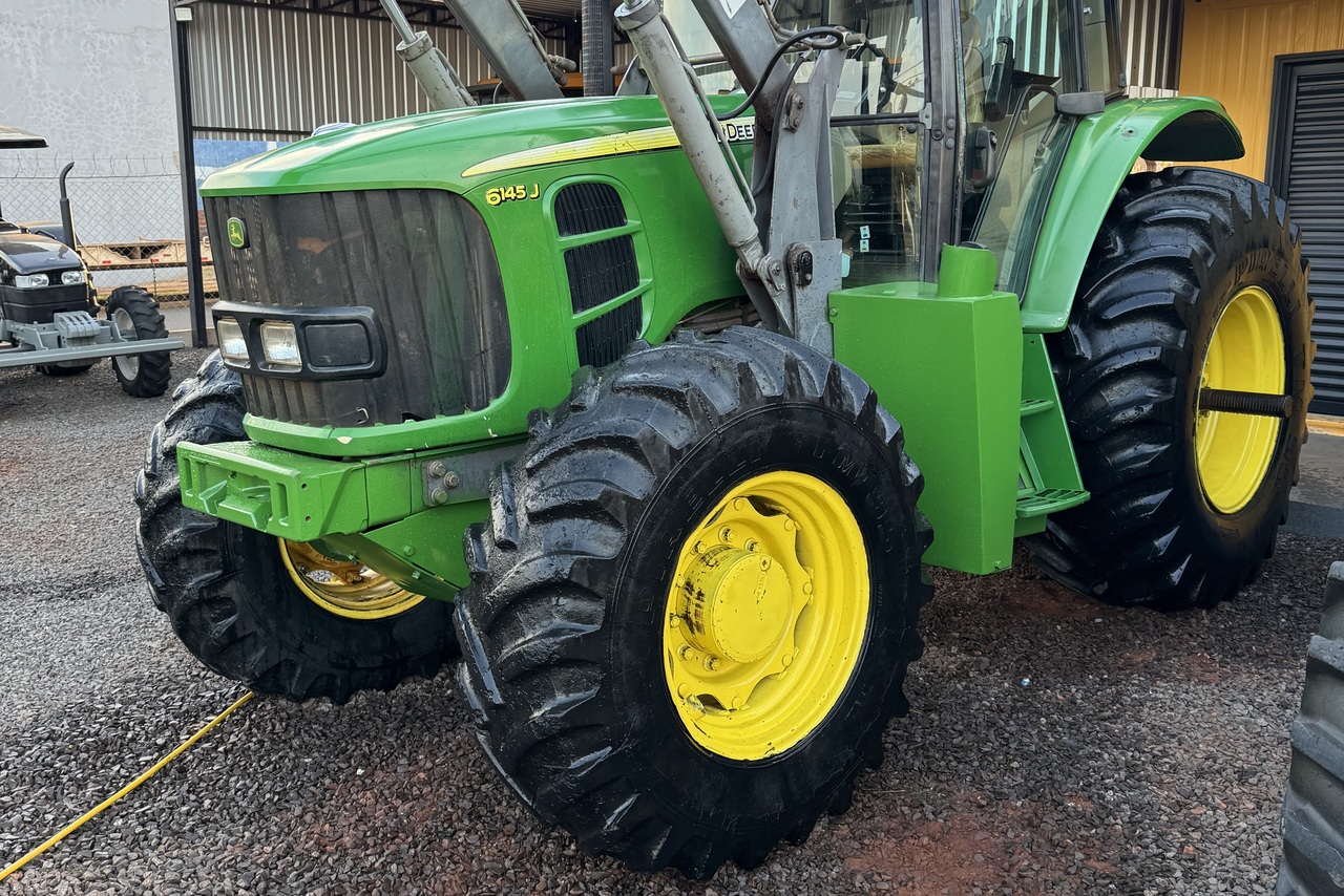 John Deere 6145J - 15/15 3