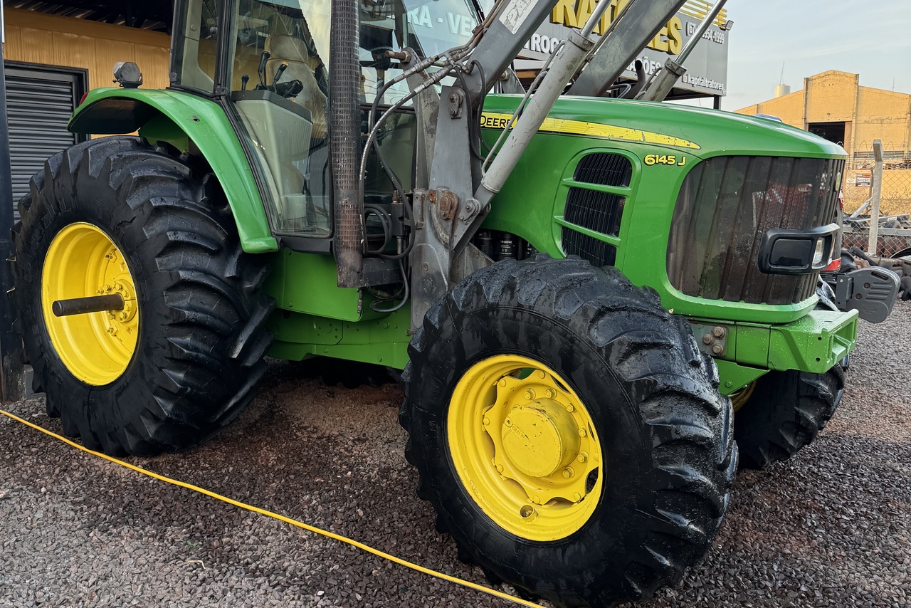 John Deere 6145J - 15/15 4