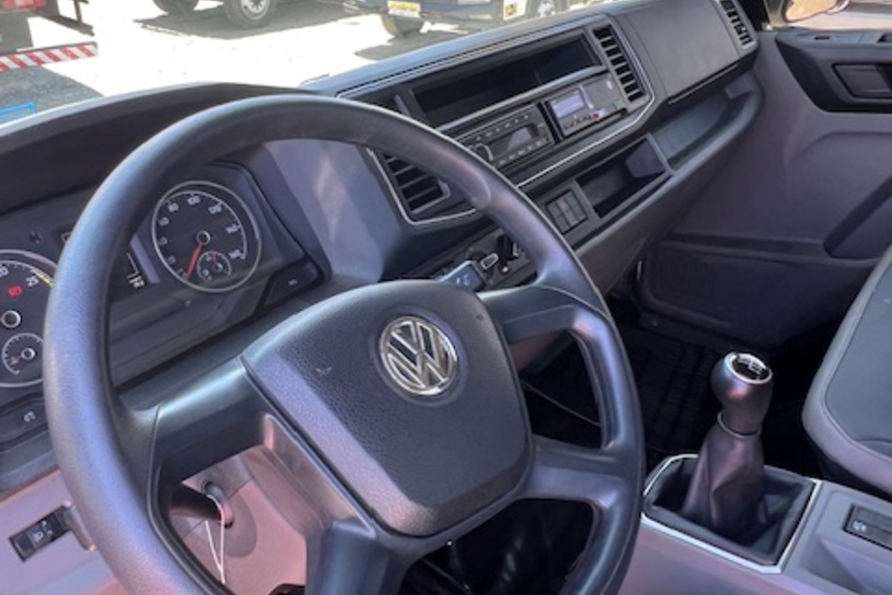 Volkswagen 11-180 Delivery  - 25 10