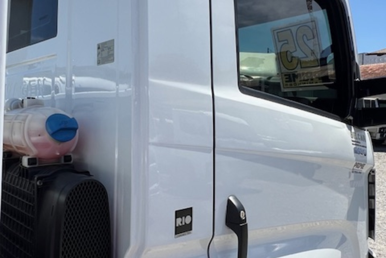 Volkswagen 11-180 Delivery  - 25 18