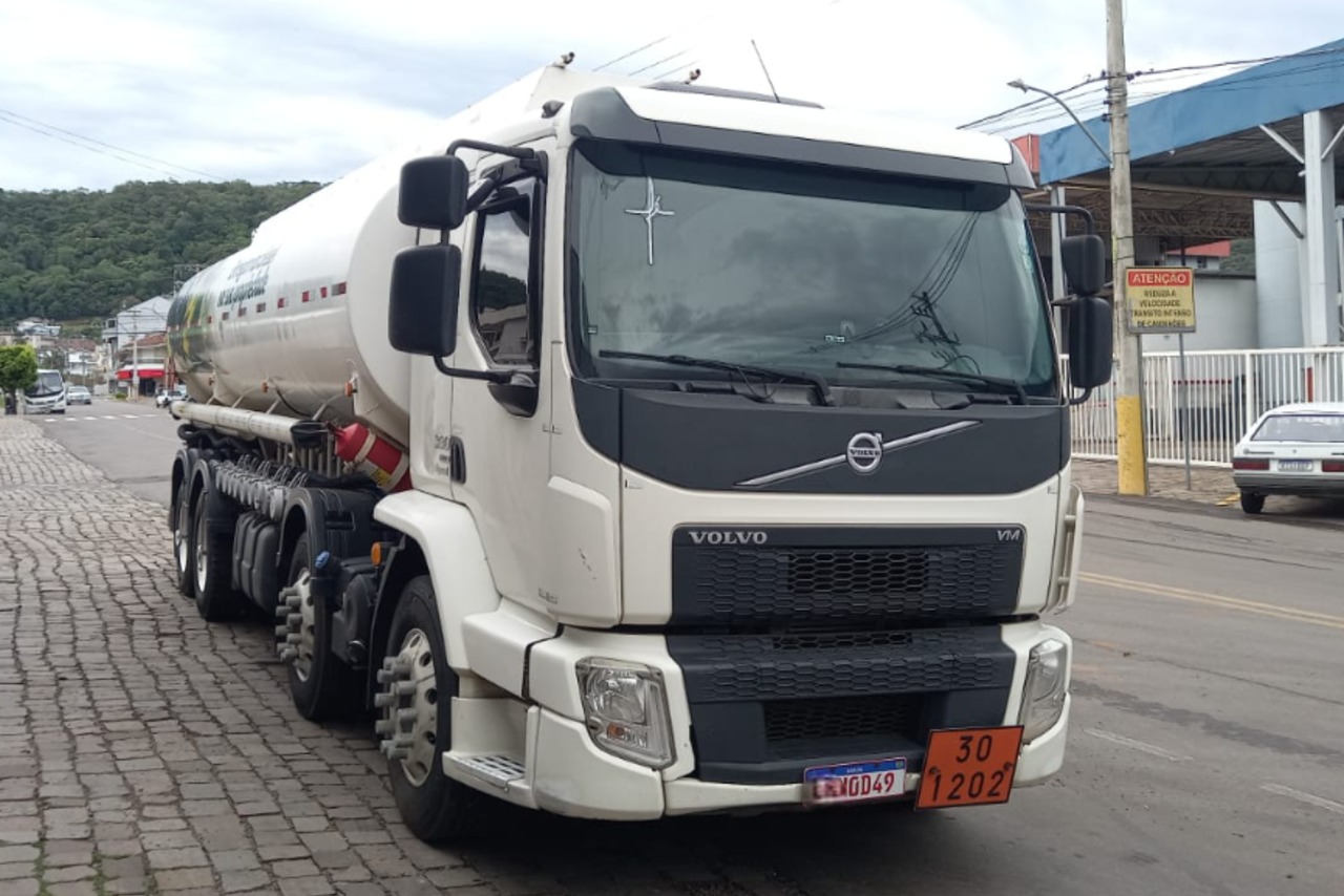 Volvo VM330 - 20/21 3