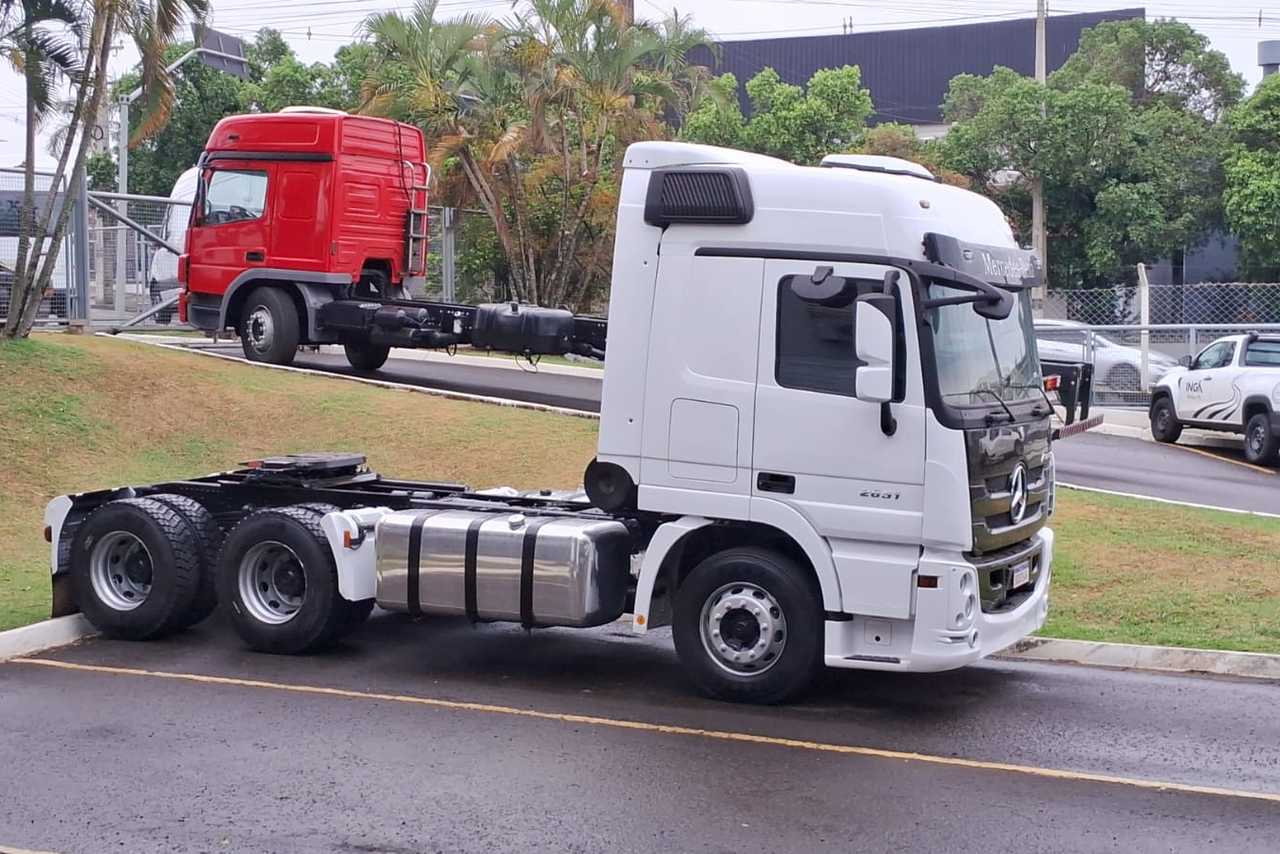 Mercedes Benz Actros 2651 -  3