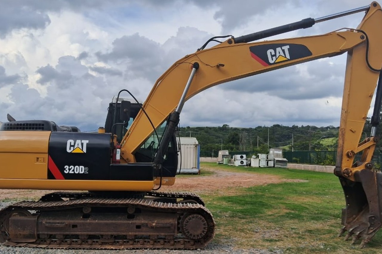 Caterpillar 320D2 - 13/13 4