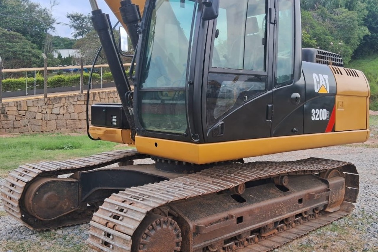 Caterpillar 320D2 - 13/13 12