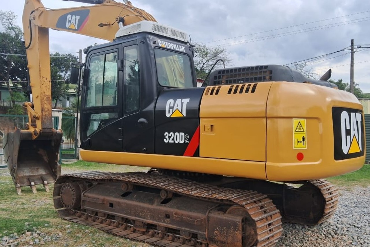 Caterpillar 320D2 - 13/13 15
