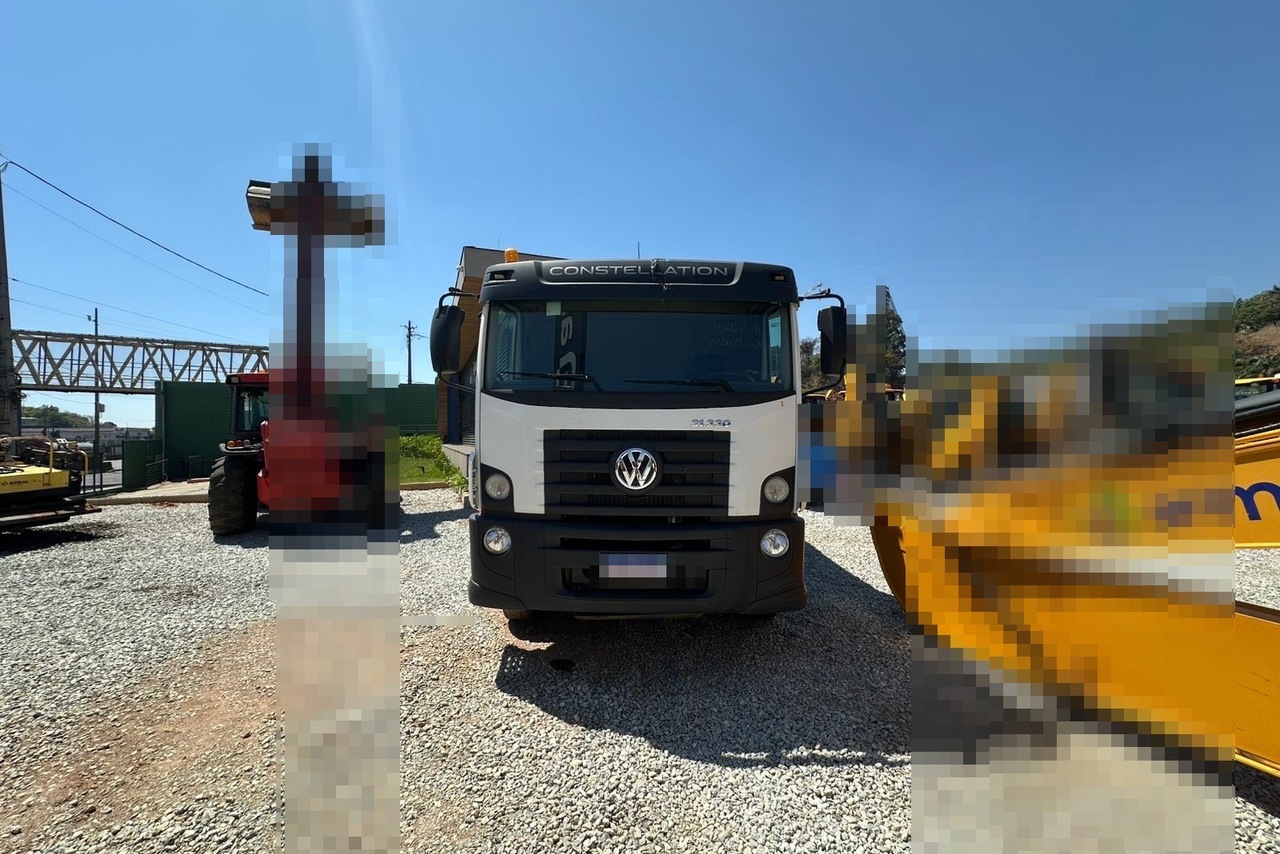 Volkswagen 31-330 E Constellation 6x4 - 22/22 3