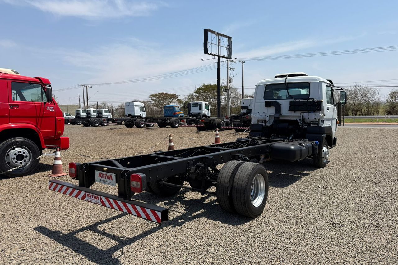 Volkswagen 10-160 E Delivery - 13/13 6