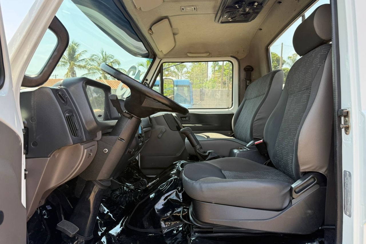 Volkswagen 10-160 E Delivery - 13/13 7