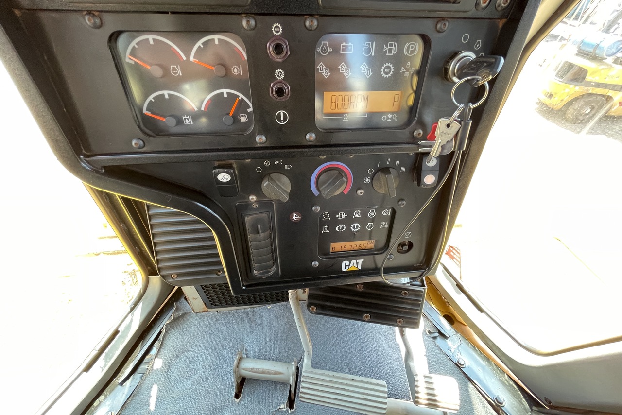 Caterpillar D6T XL - 13/13 5