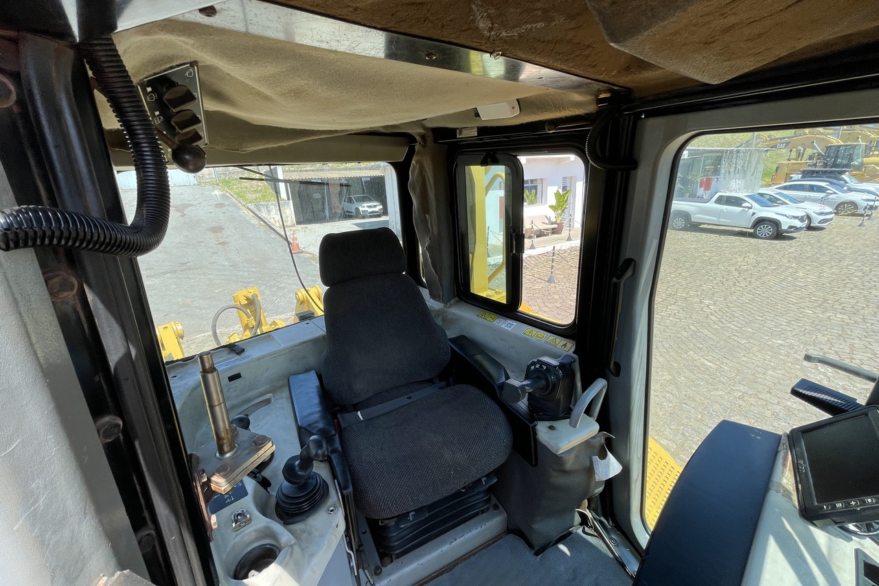 Caterpillar D6T XL - 13/13 6