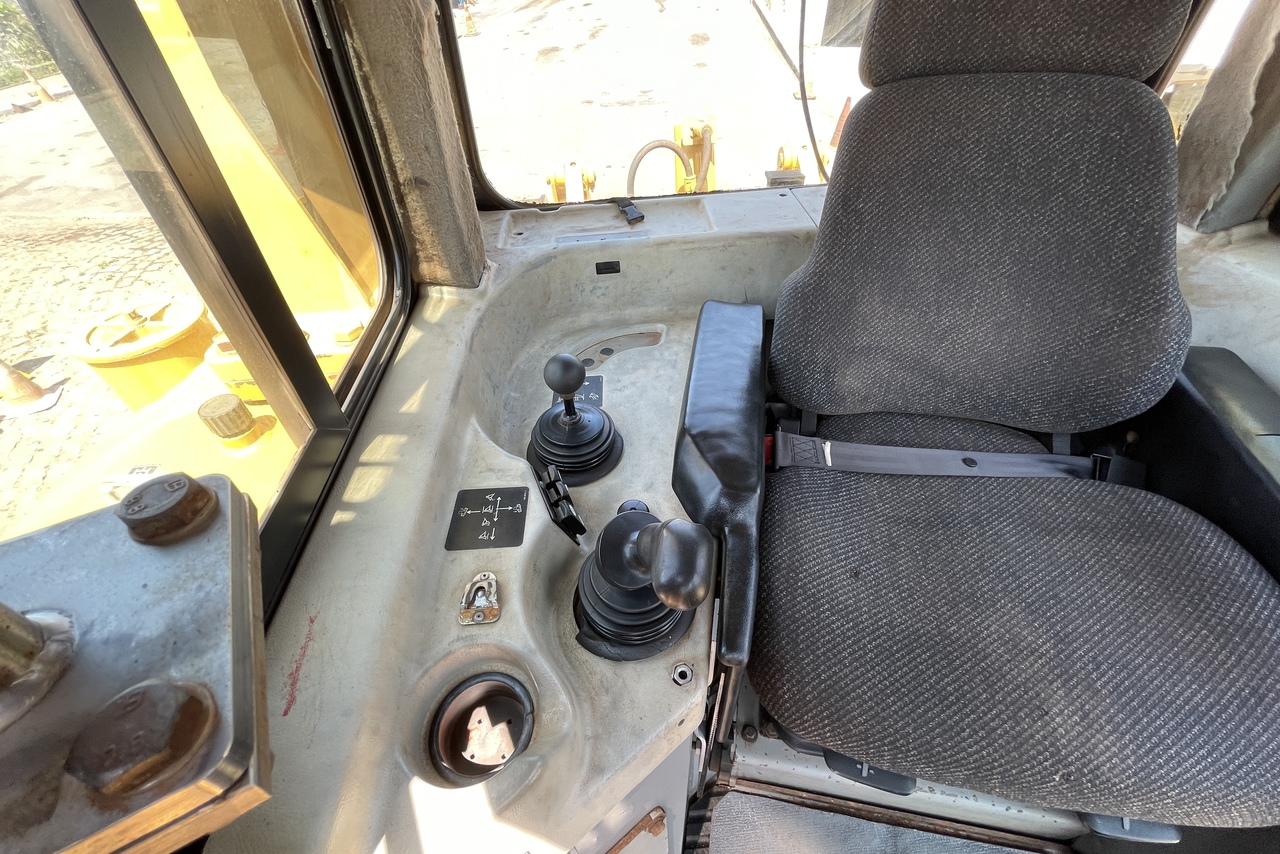 Caterpillar D6T XL - 13/13 7
