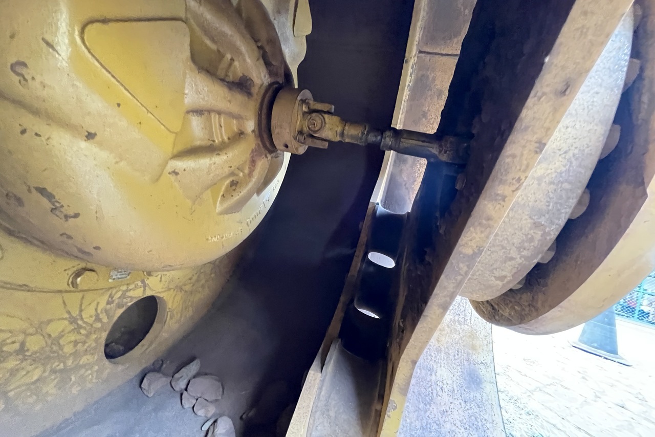 Caterpillar CB534D - 11/11 16
