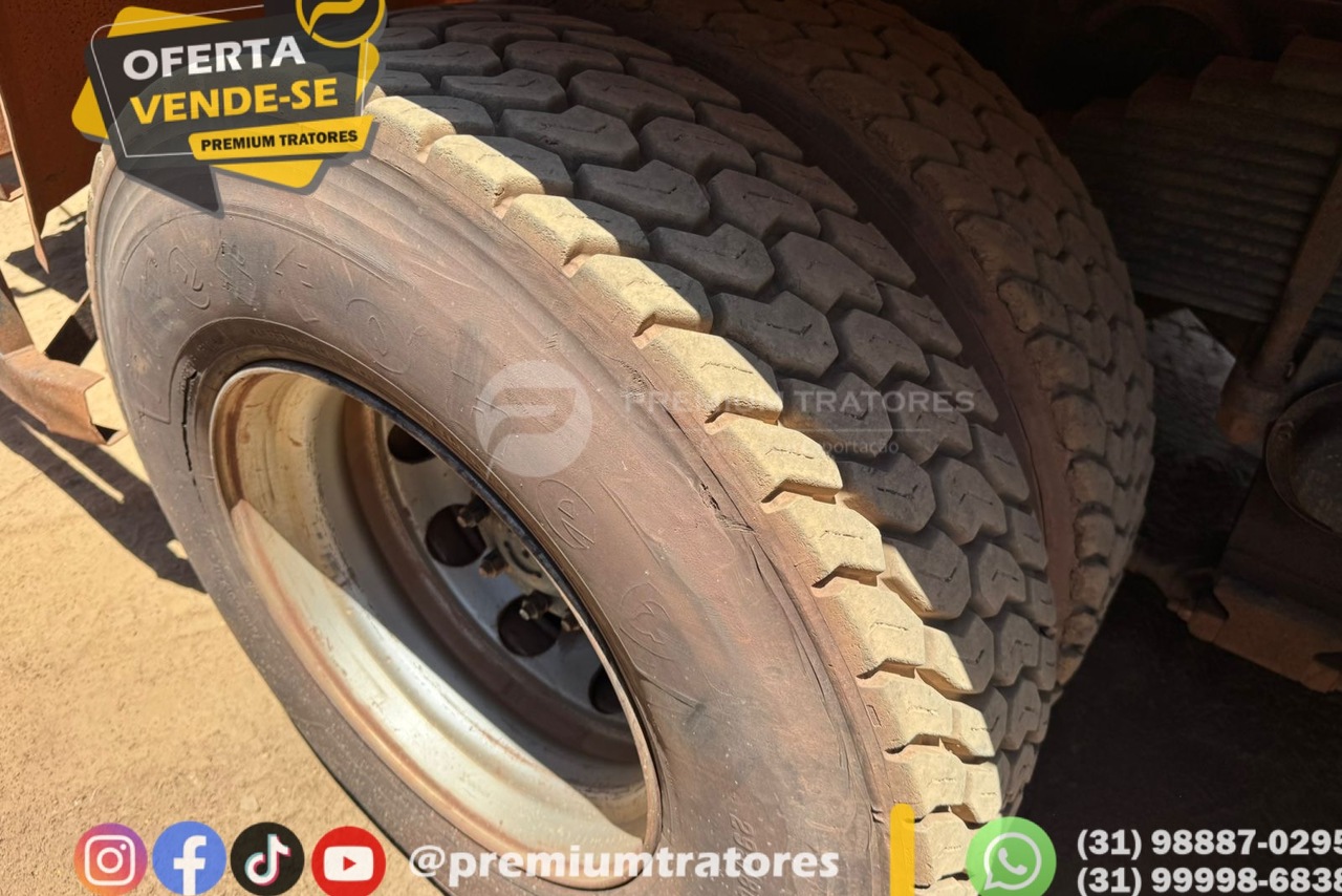 Volkswagen 31-280 E Constel. 6x4 - 16/17 8