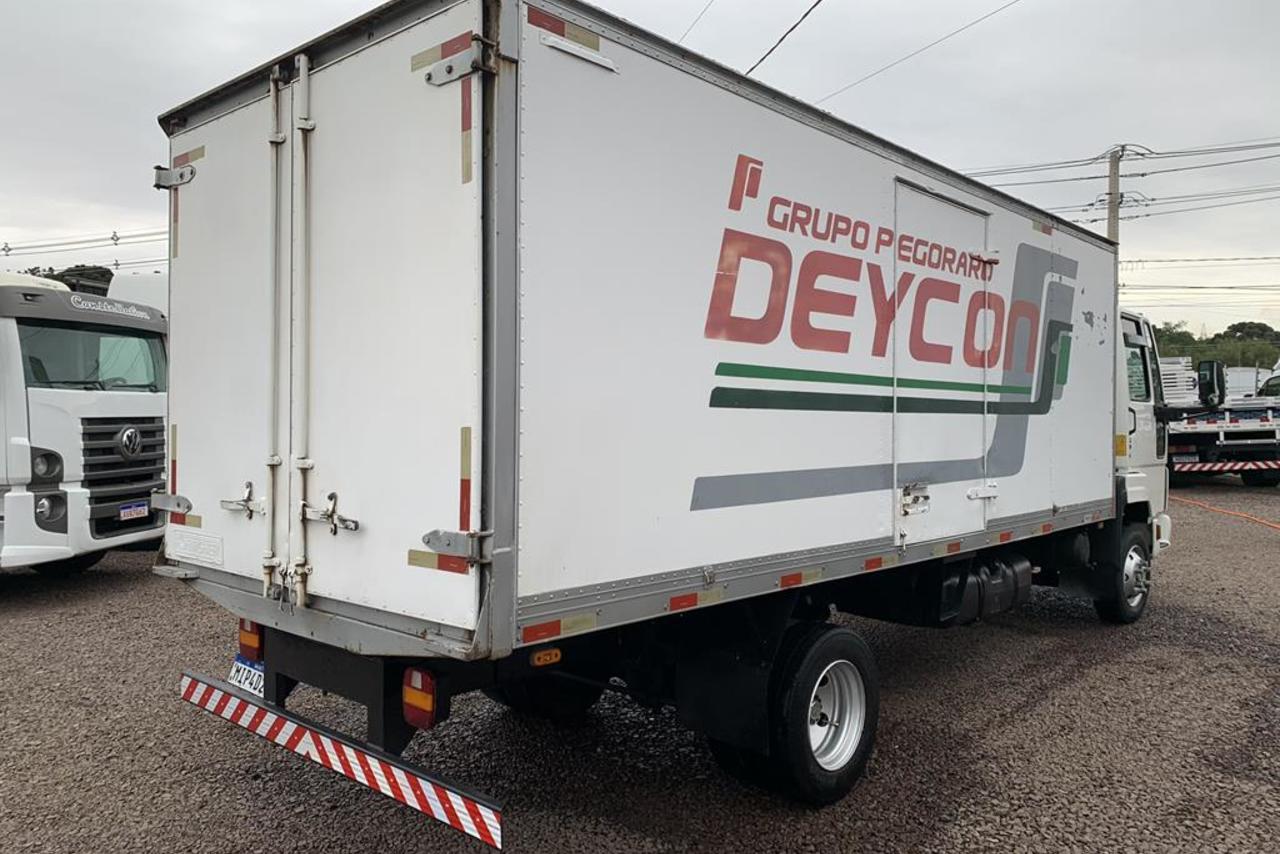 Ford Cargo712 - 10/11 4