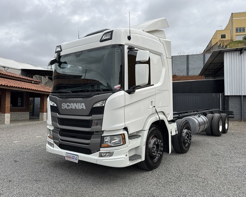 Caminhão Bitruck