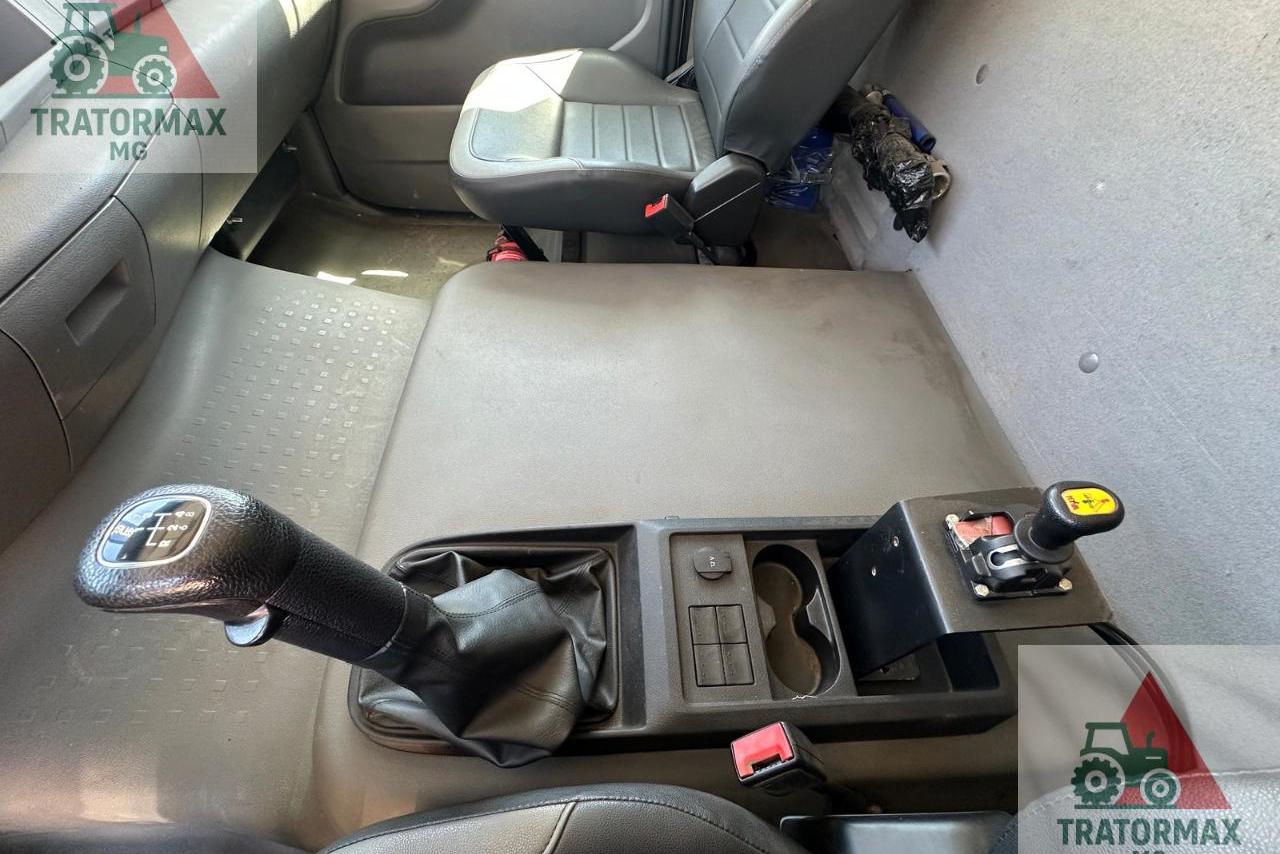 Volkswagen 31-330 E Constellation 6x4 - 22/22 9