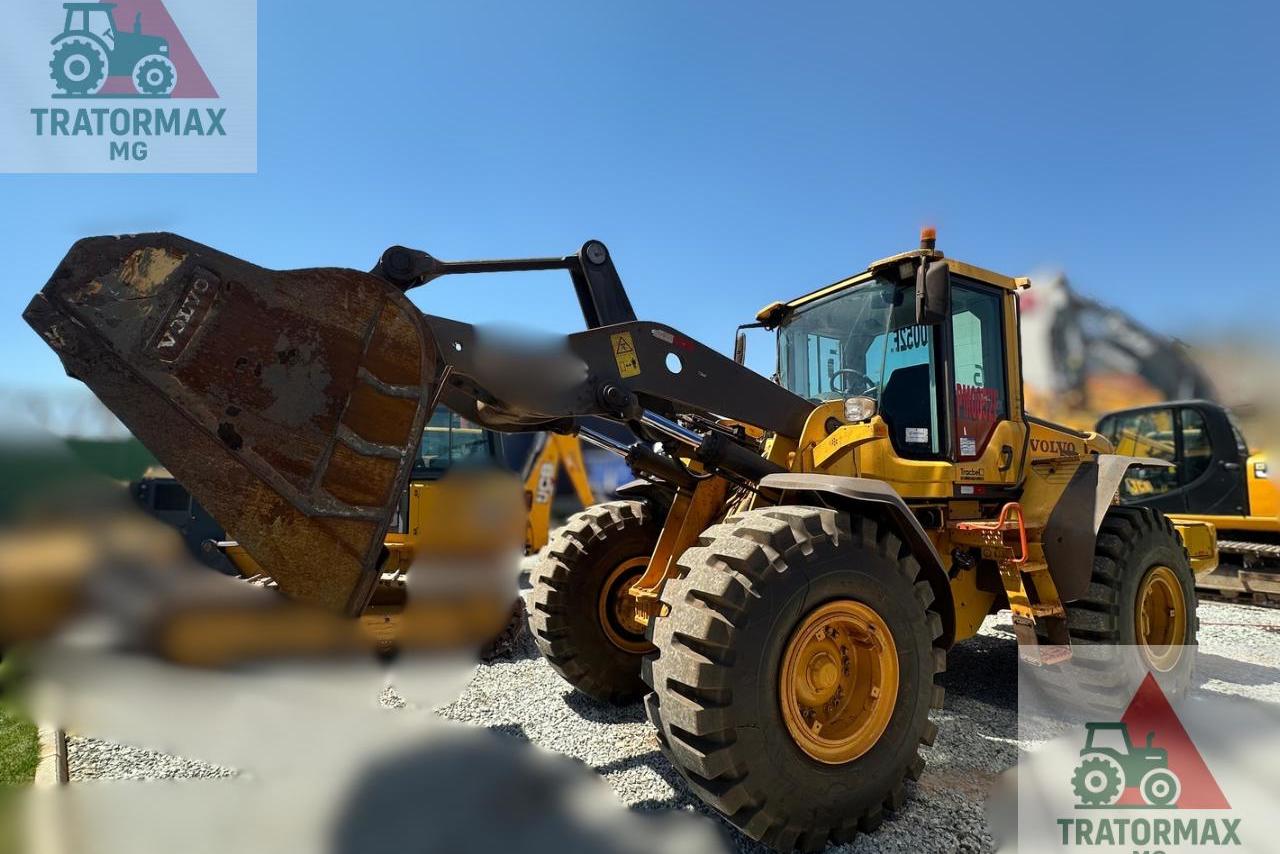 Volvo L120F - 23/23 4