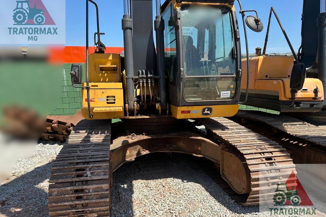 John Deere  200G - 22/22 5