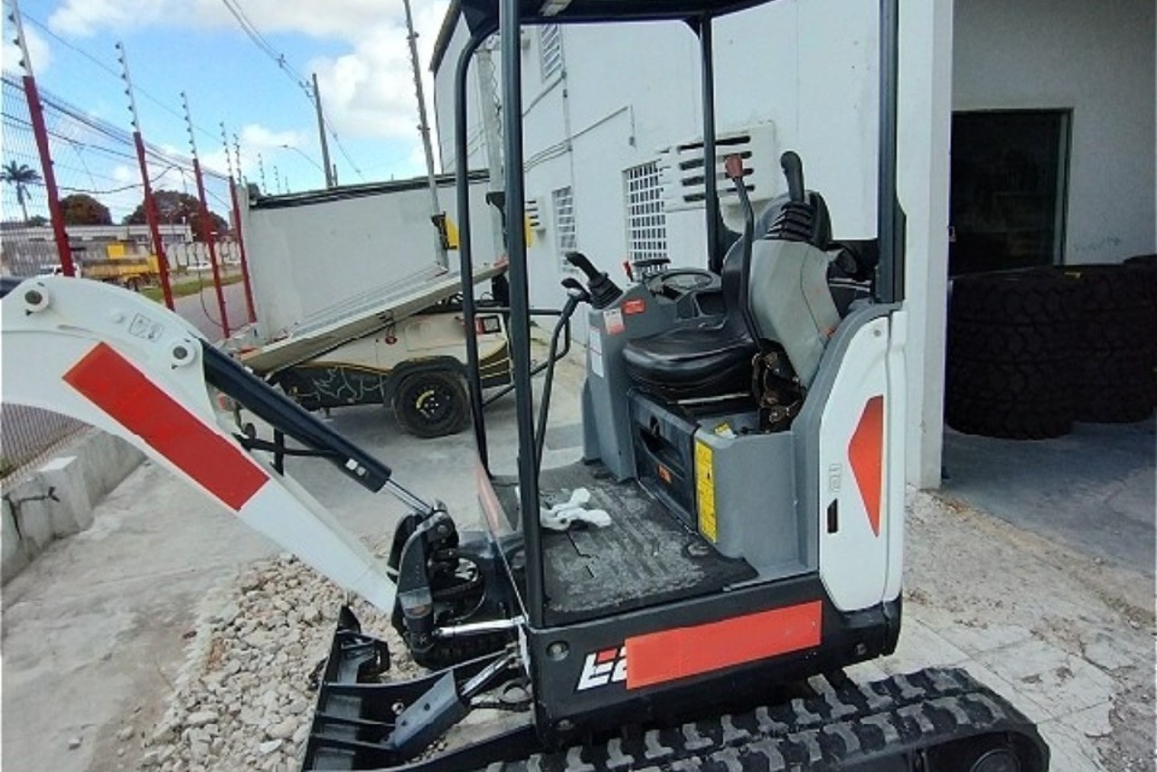 Bobcat E20 - 21/21 2