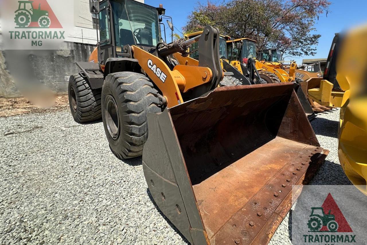 Case 821E - 21/21 6