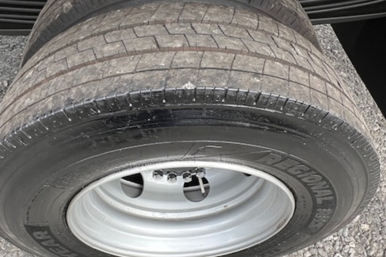 Volkswagen 11-180 Delivery  - 20/20 12