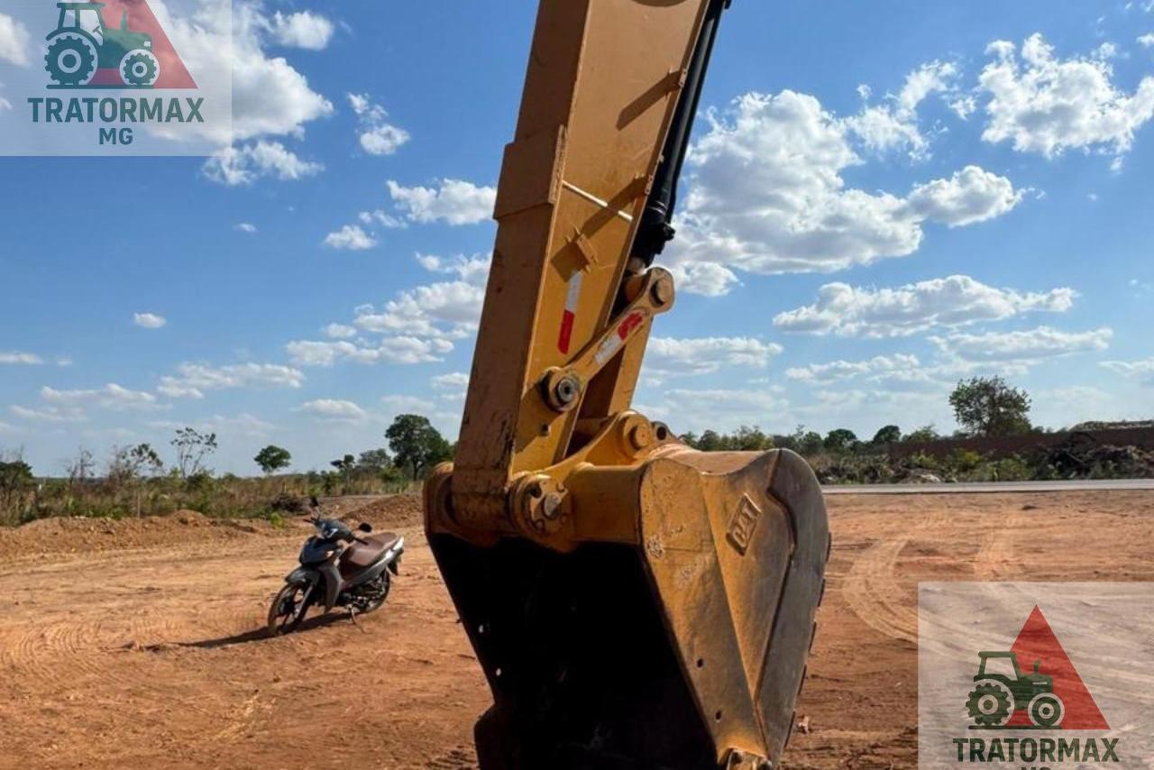 Caterpillar 320D -  2