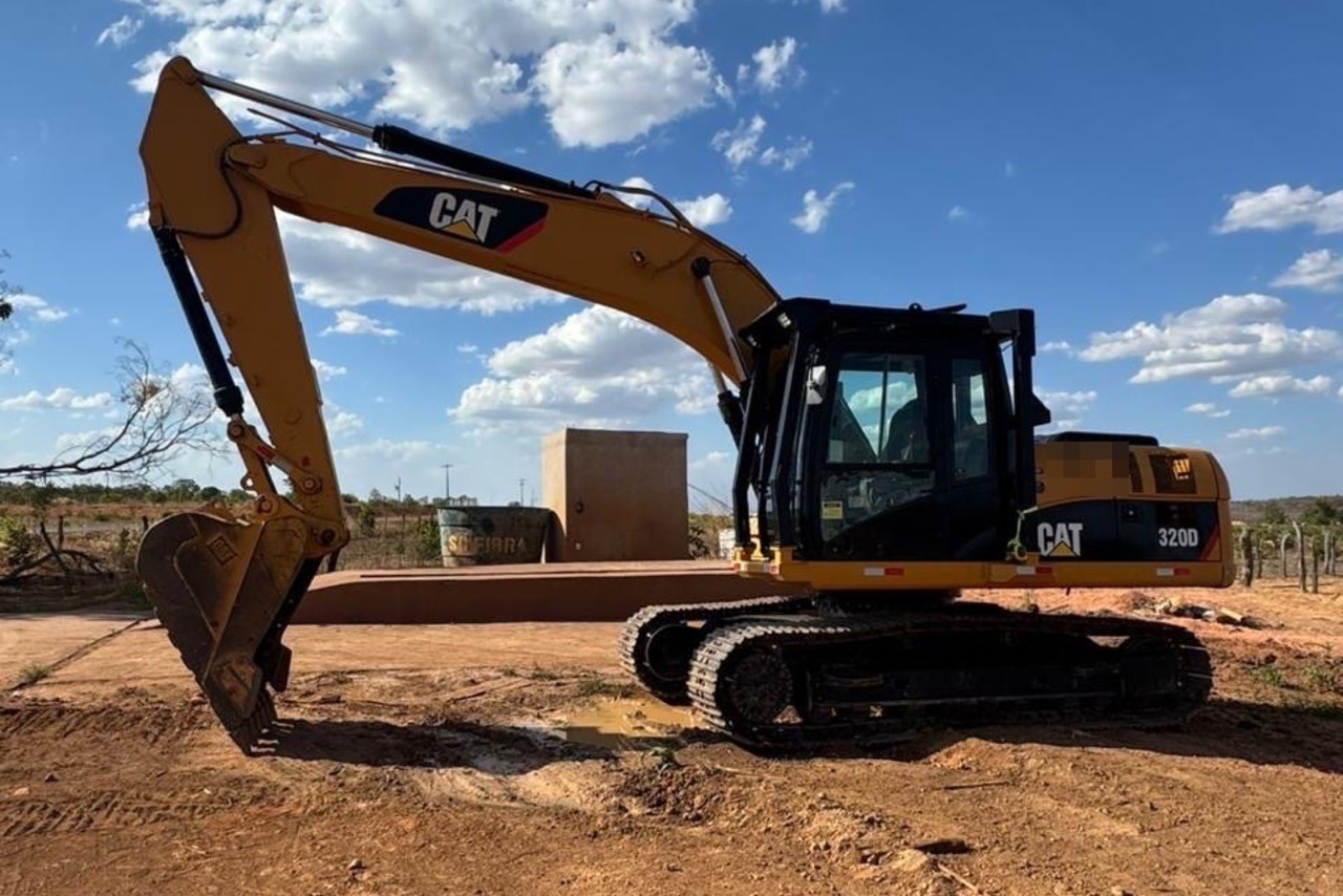 Caterpillar 320D - 12/12 6