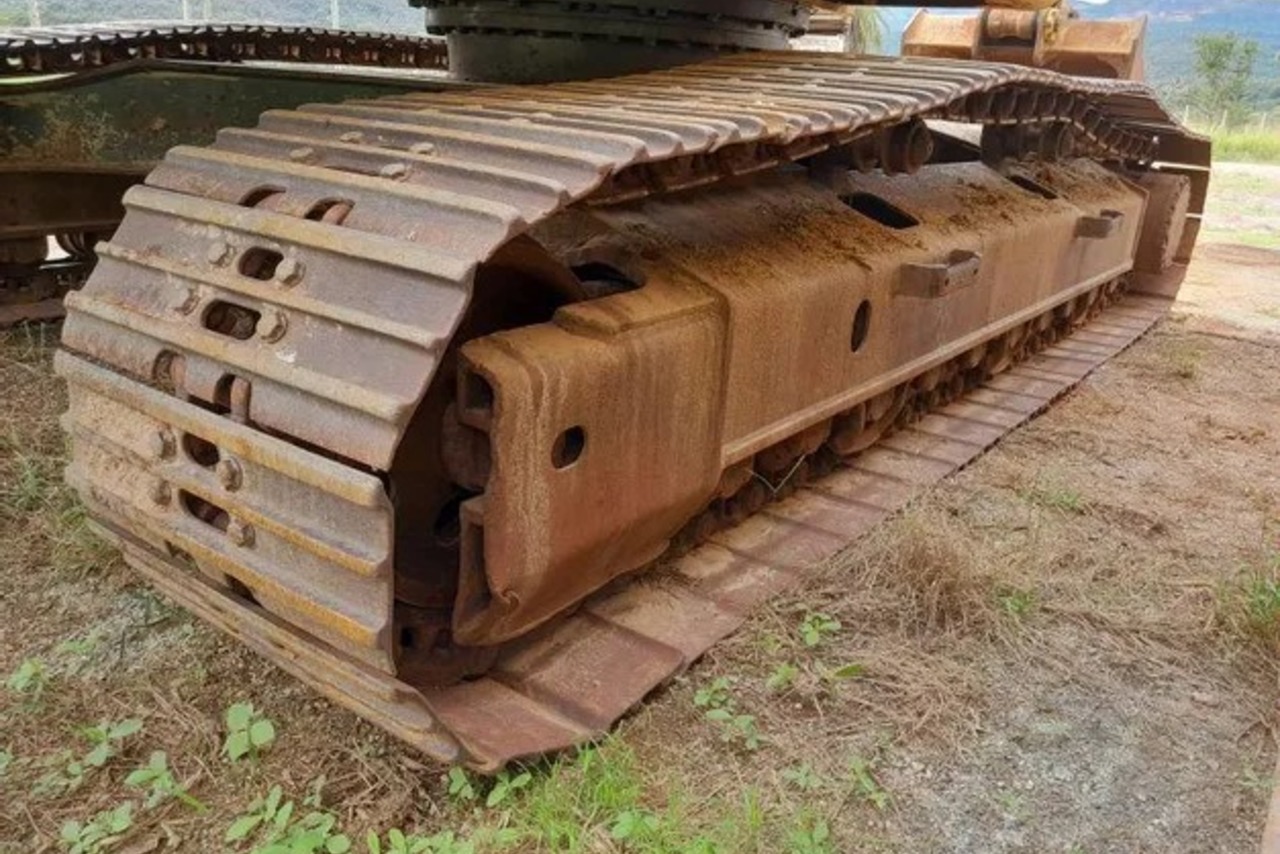 Komatsu PC240 - 18/18 18