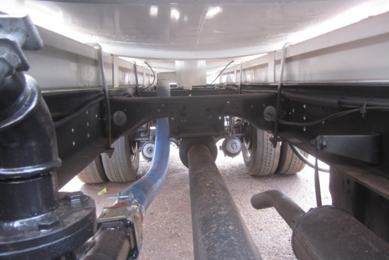 Volkswagen 12.140 - 94/95 8