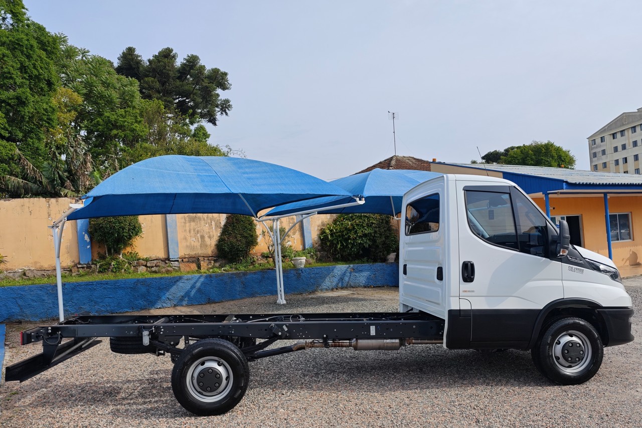 Iveco Daily Chassi 35s14 - 24/24 8