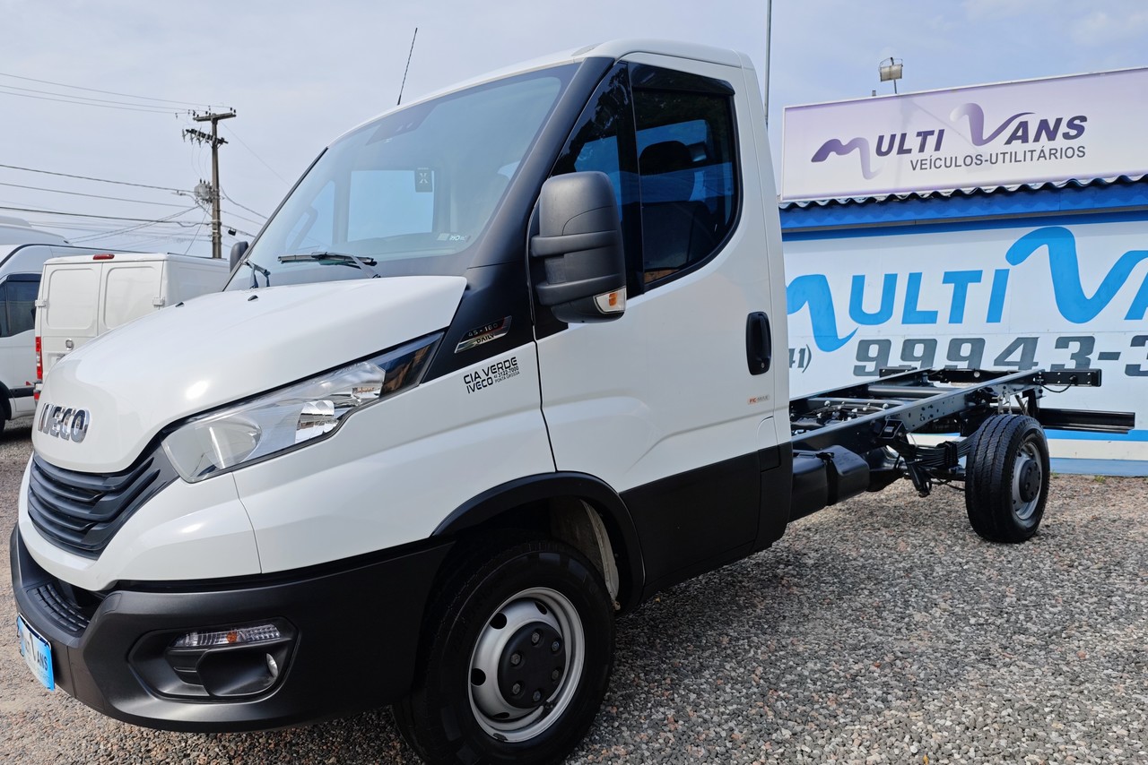 Iveco Daily Chassi 35s14 - 24/24 12