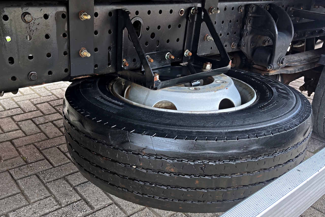 Volkswagen 11-180 Delivery  - 22/23 10