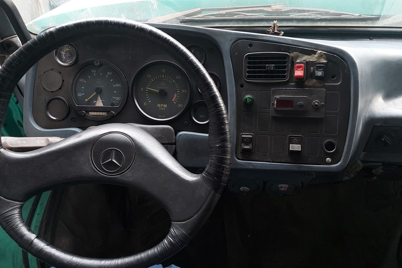 Mercedes Benz MB 1418 - 99/99 8
