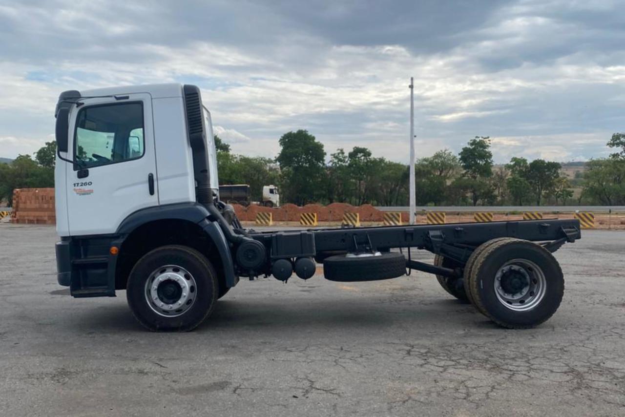 Volkswagen 17-260 E Constel. 4x2 - 21/22 5