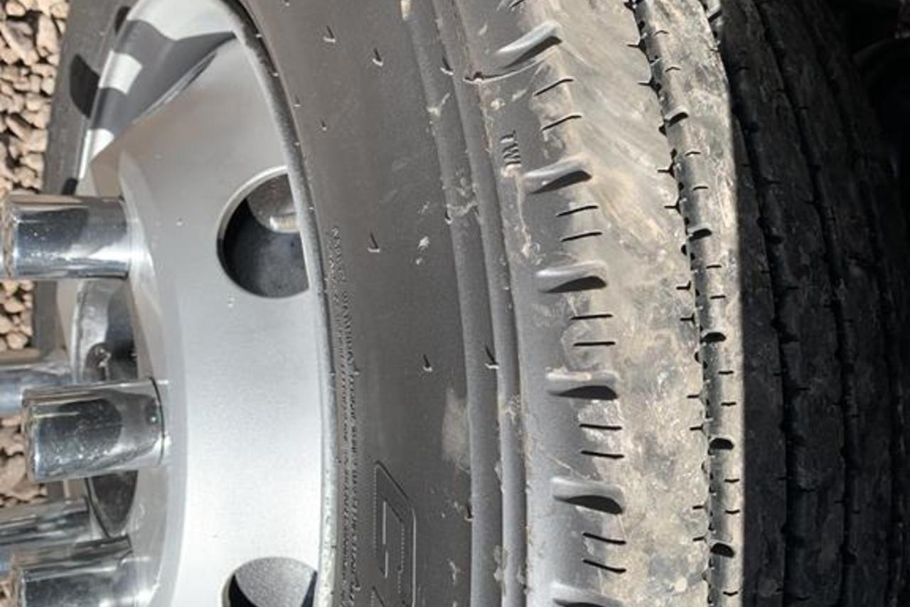 Ford Cargo712 - 08/09 13