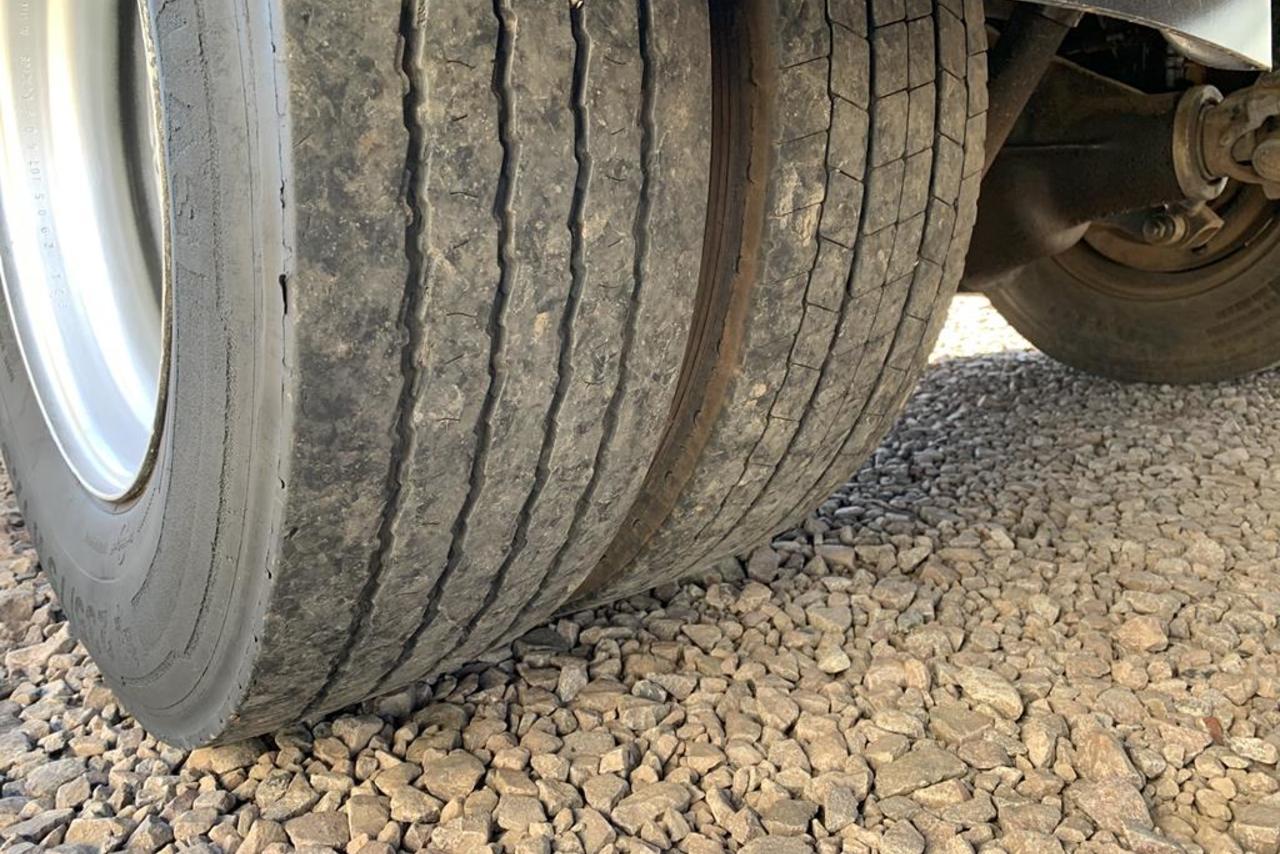 Ford Cargo712 - 08/09 15