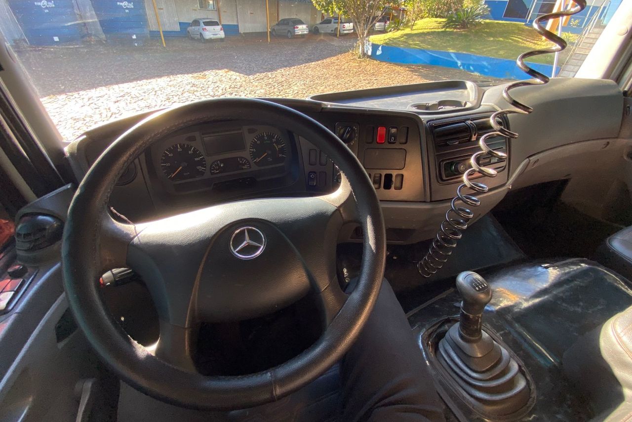 Mercedes Benz Atego 2425 - 10/11 15