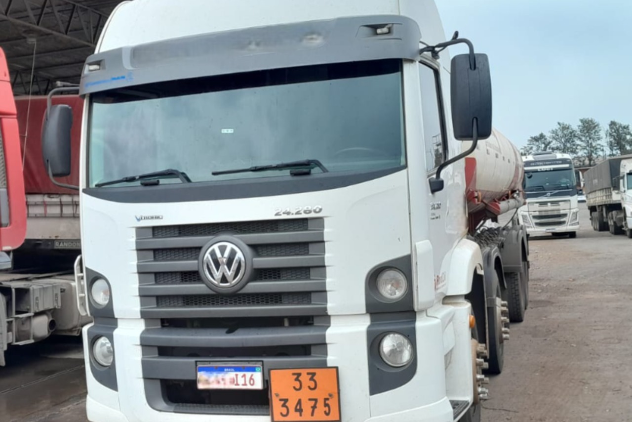 Volkswagen 24-280 E Constellation 6x2 - 23/23 3