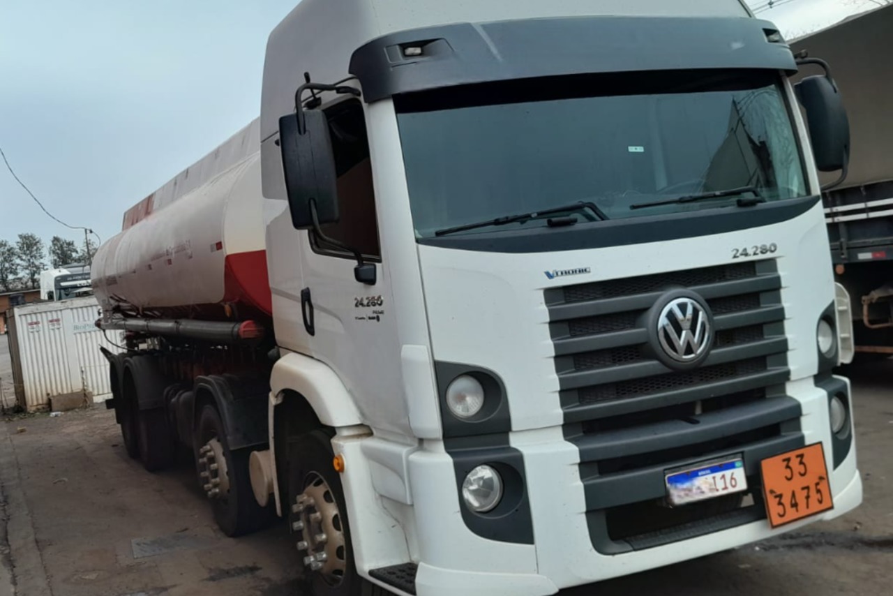 Volkswagen 24-280 E Constellation 6x2 - 23/23 5
