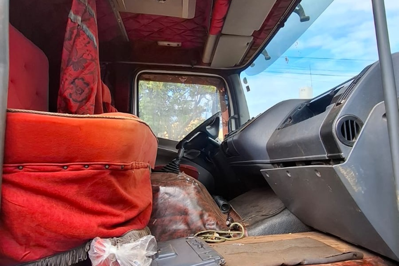 Mercedes Benz Axor 1933 - 05/05 11