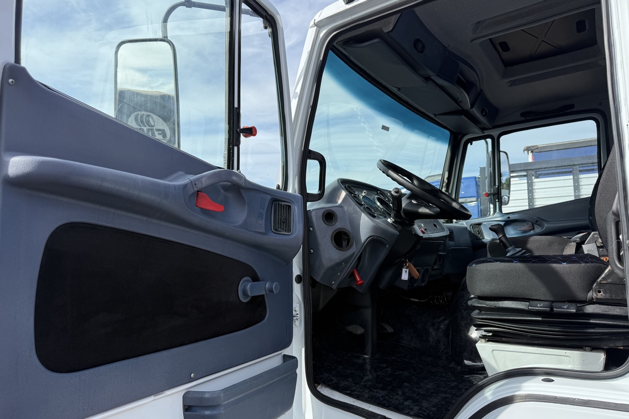 Mercedes Benz MB 1718 - 09/09 11
